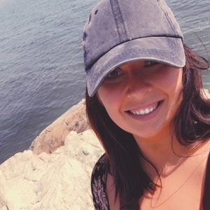 Meet your Posher, Erica